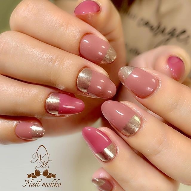 ハンド フレンチ 変形フレンチ ワンカラー ミラー Nail Mekkoのネイルデザイン No ネイルブック