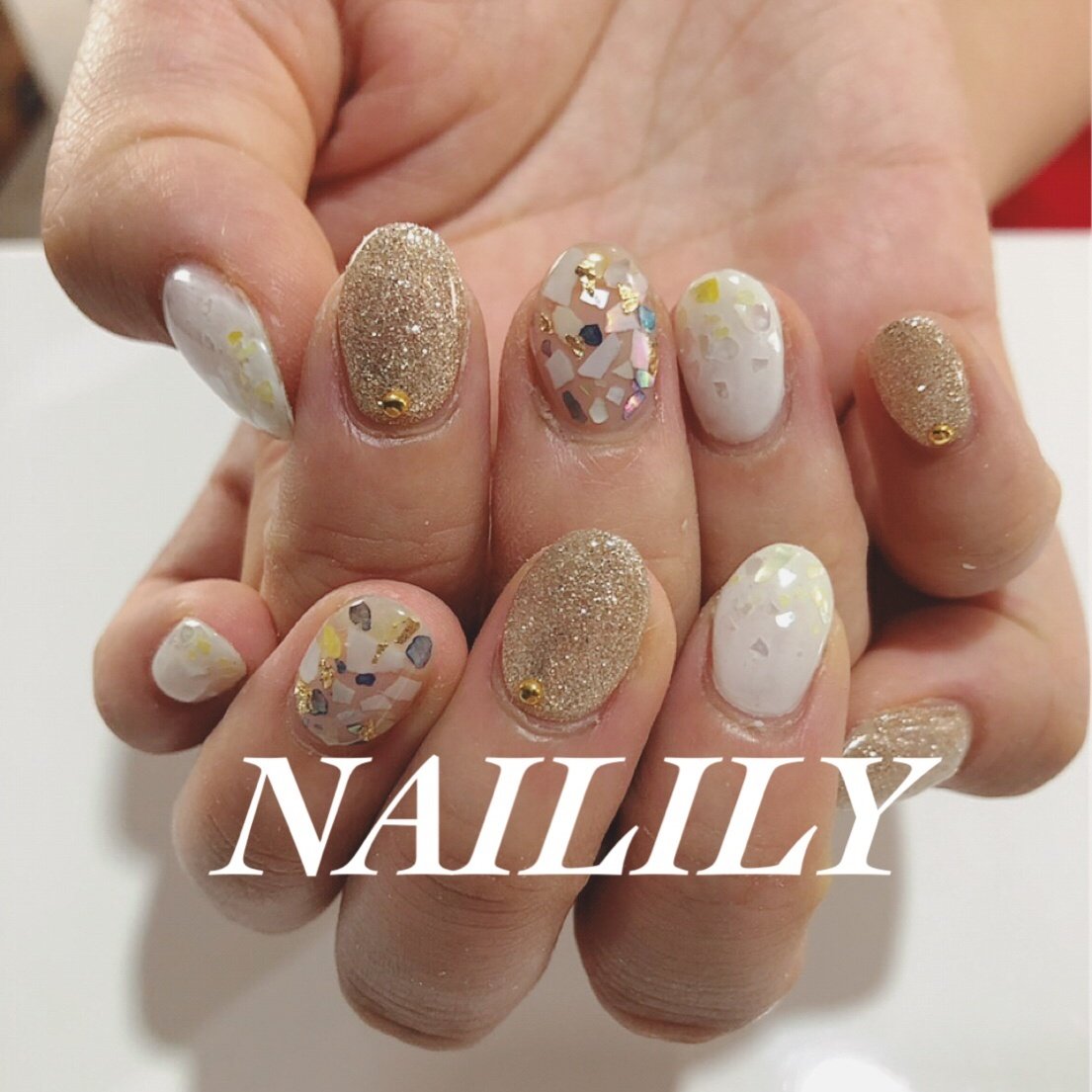 夏 秋 ハンド ミディアム ホワイト Naililyのネイルデザイン No ネイルブック