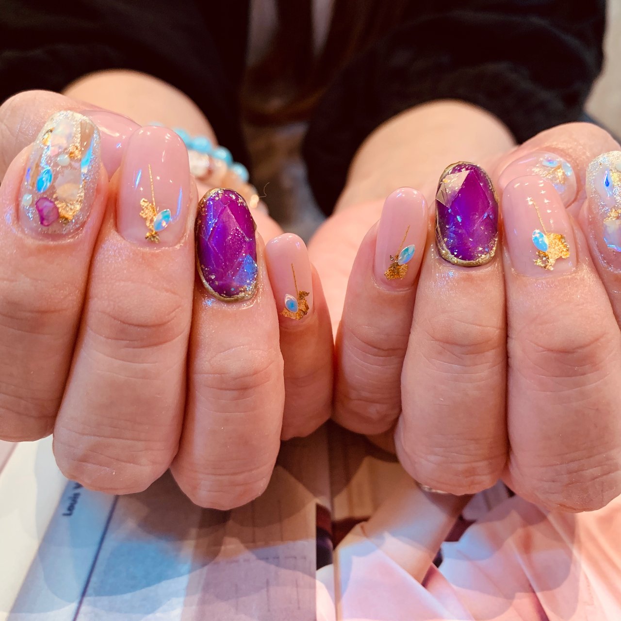 ビジュー ジェルネイル 姫路市nailsalonmisのネイルデザイン No ネイルブック