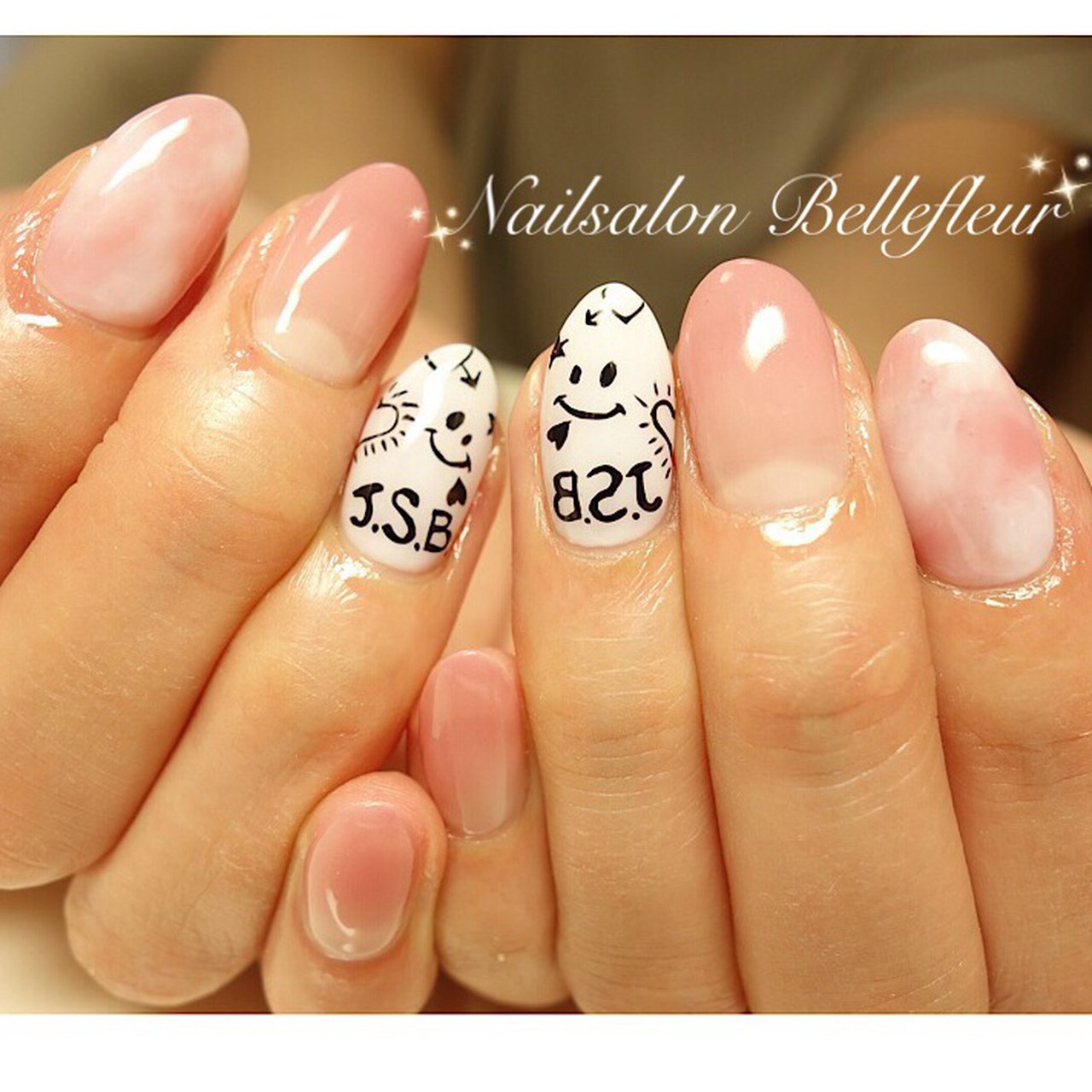 オールシーズン ライブ オフィス ハンド グラデーション 秋田 Nailsalonbellefleur 加藤あさみ のネイルデザイン No ネイルブック