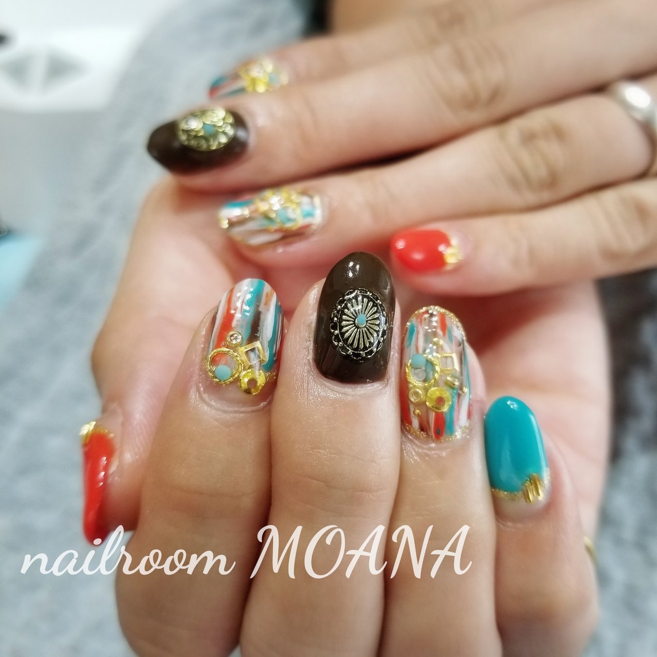 エスニック ネイティブ ボヘミアン Nailroom Moanaのネイルデザイン No ネイルブック