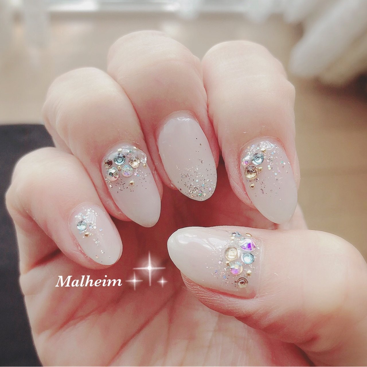 秋 旅行 オフィス デート ハンド Nails Malheim メルヘイム のネイルデザイン No ネイルブック