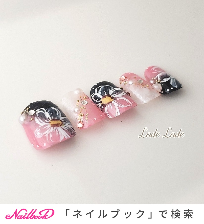 成人式 卒業式 ブライダル ハンド ラメ Lodelodeのネイルデザイン No ネイルブック