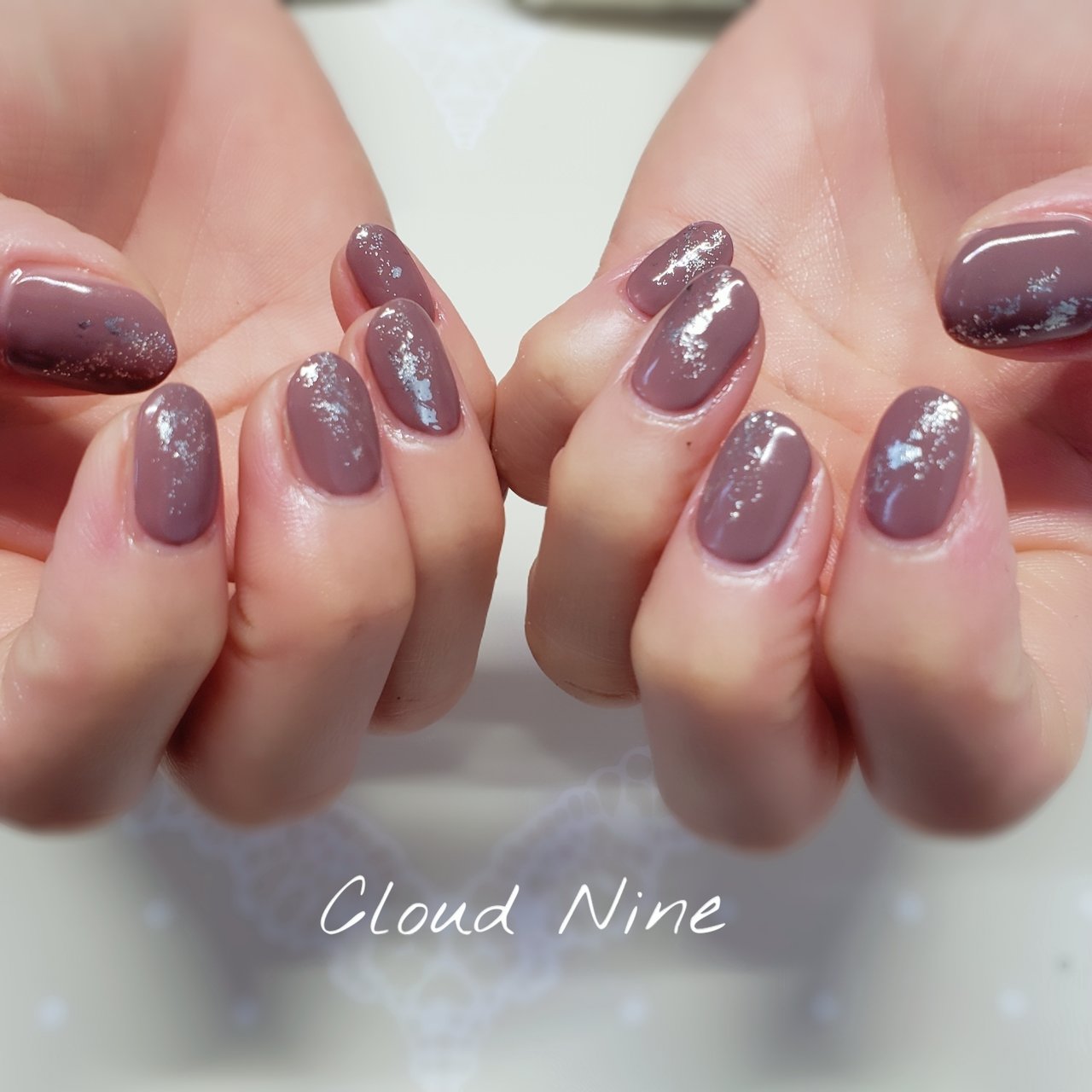 秋 ハンド ワンカラー ショート グレージュ Cloudnineのネイルデザイン No ネイルブック
