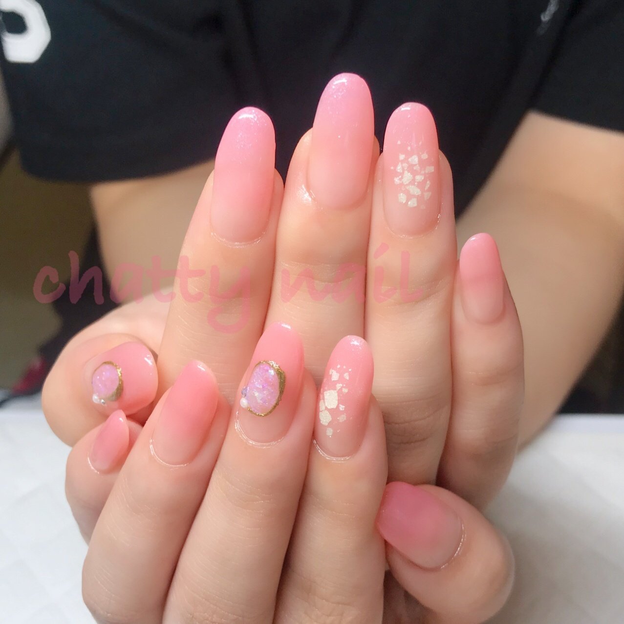 オールシーズン オフィス デート ハンド グラデーション Chatty Nailのネイルデザイン No ネイルブック