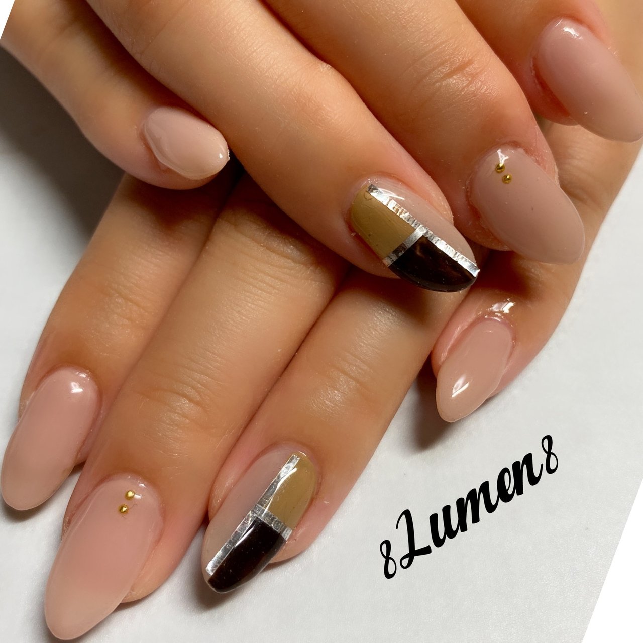 秋 ハンド ブロック ベージュ 8lumen8のネイルデザイン No ネイルブック