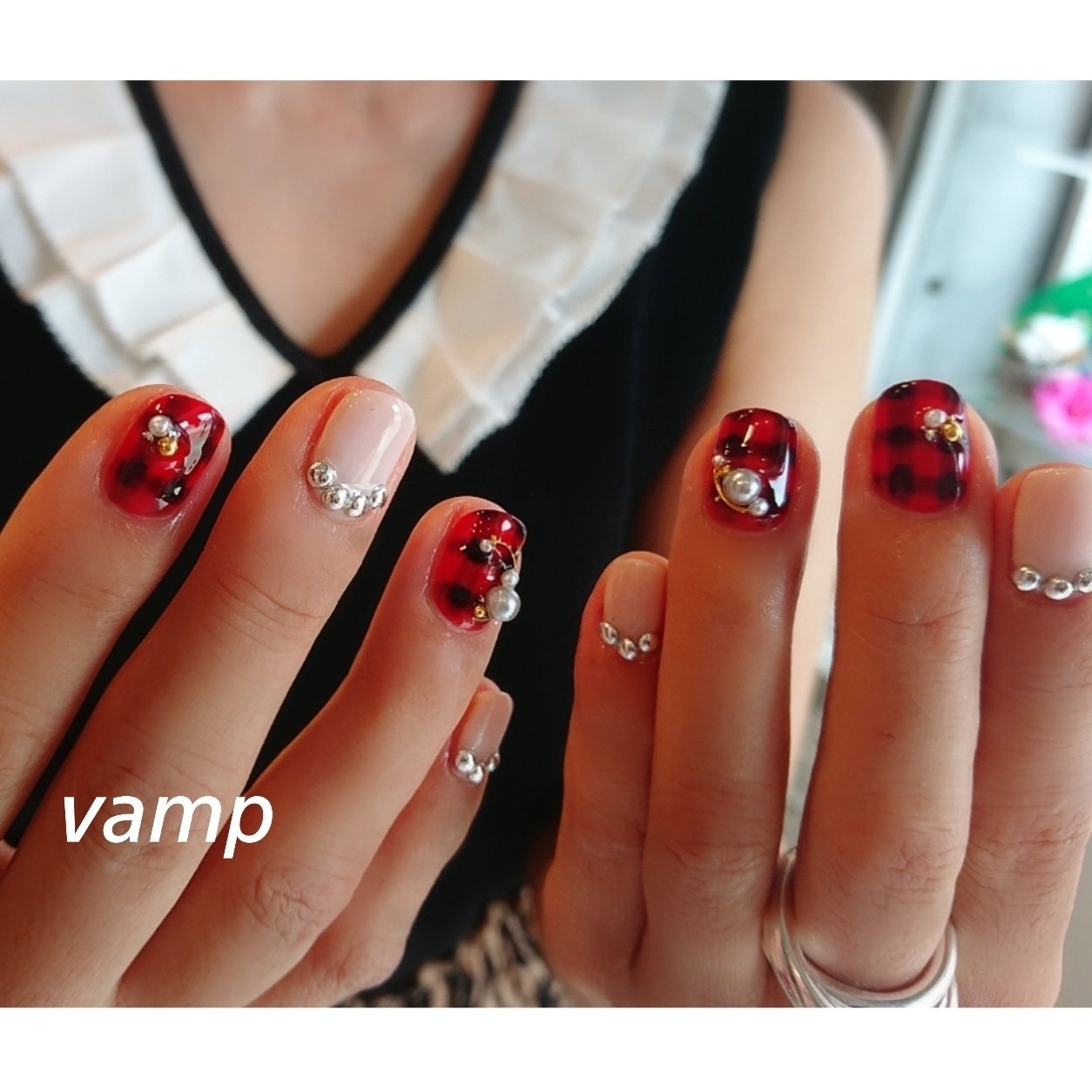 秋 冬 女子会 ハンド ワンカラー Vampのネイルデザイン No ネイルブック