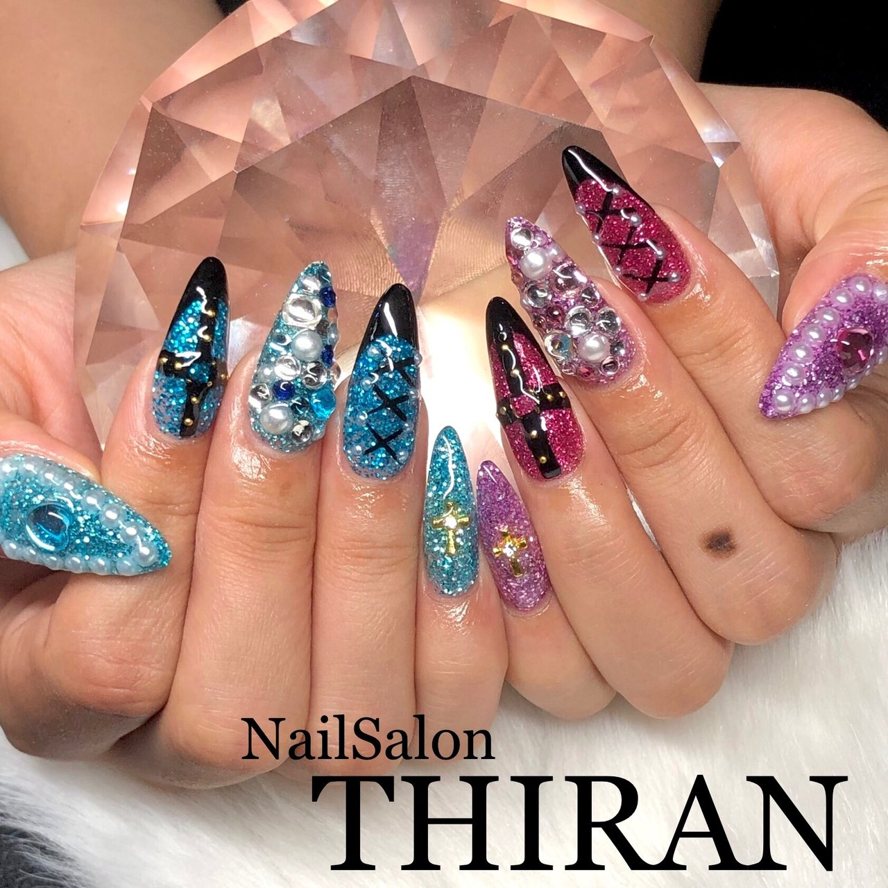 オールシーズン ハンド シンプル ラメ パール Nailsalon Thiranのネイルデザイン No ネイルブック