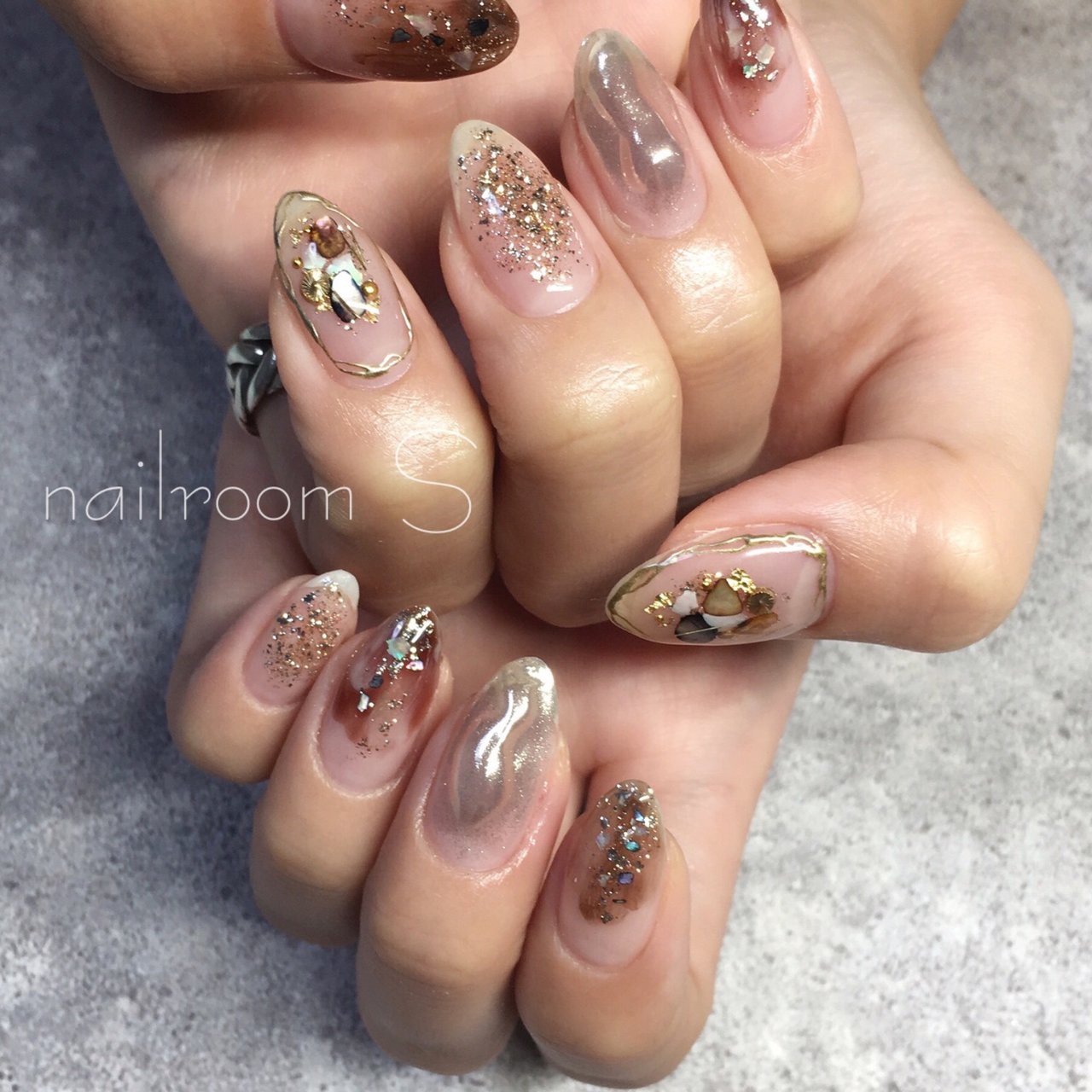 秋 デート 女子会 ハンド ニュアンス Nailroom Sのネイルデザイン No ネイルブック