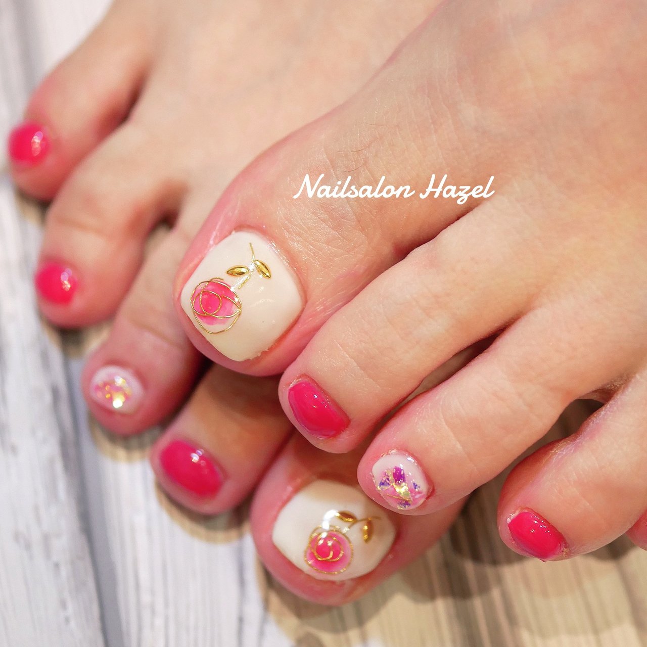 オールシーズン デート フット フラワー ワイヤー Nailsalon Hazelのネイルデザイン No ネイルブック