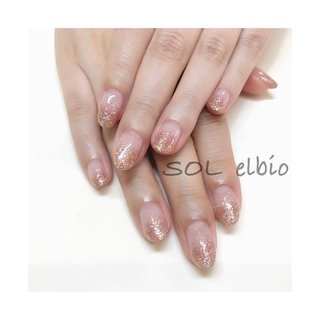 . 落ち着いたピンクの中に
レインボーカラーのラメ💅
.
新しく入荷したラメです🎶
.
.
.
#マツエク#マツex#まつ毛エクステ#solelbio#sol#elbio山梨#甲府#山梨マツエクサロン#山梨ネイルサロン#山梨眉毛エクステ#ネイルサロン#まつ毛エクステサロン#マツエクデザイン##マツパー#アイラッシュカールおしゃれさんと繋がりたい#nail#ネイル#ジェルネイル#ネイルデザイン#定額ネイル#💅#ラメグラデーション#ピンクラメネイル#ギラギラネイル#人気#トリネ#trina#おすすめ#ホットペッパーから予約出来ます#ホットペッパー #オールシーズン #ハンド #グラデーション #ラメ #ミディアム #ピンク #ジェルネイル #お客様 #SOL elbio #ネイルブック