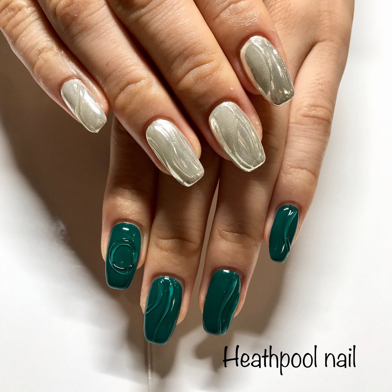 ハンド 3d ミラー グリーン メタリック Heathpoolnailのネイルデザイン No ネイルブック