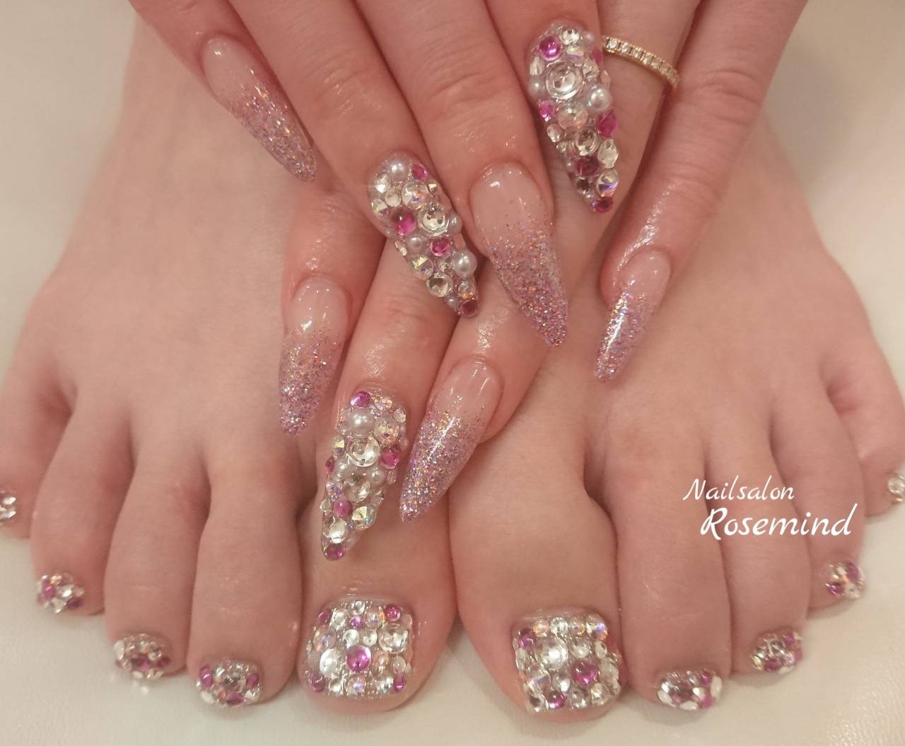 オールシーズン デート 女子会 フット ビジュー Nail Rosemindのネイルデザイン No ネイルブック