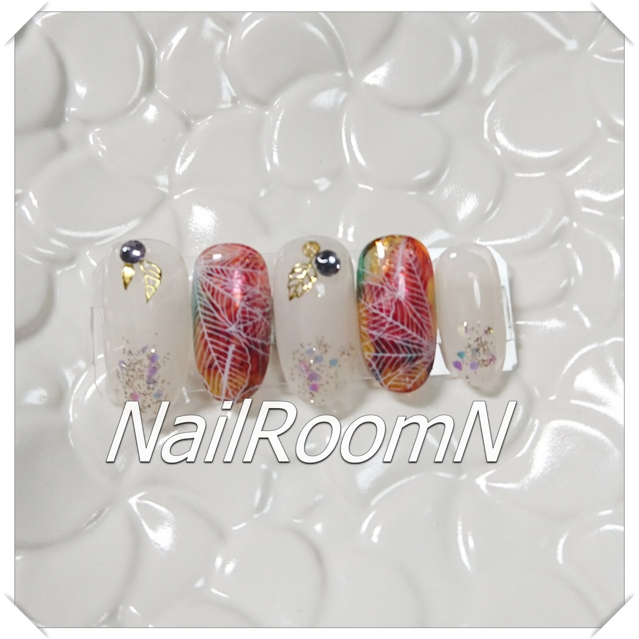 秋 冬 ハンド ワンカラー タイダイ Nailroomnのネイルデザイン No ネイルブック