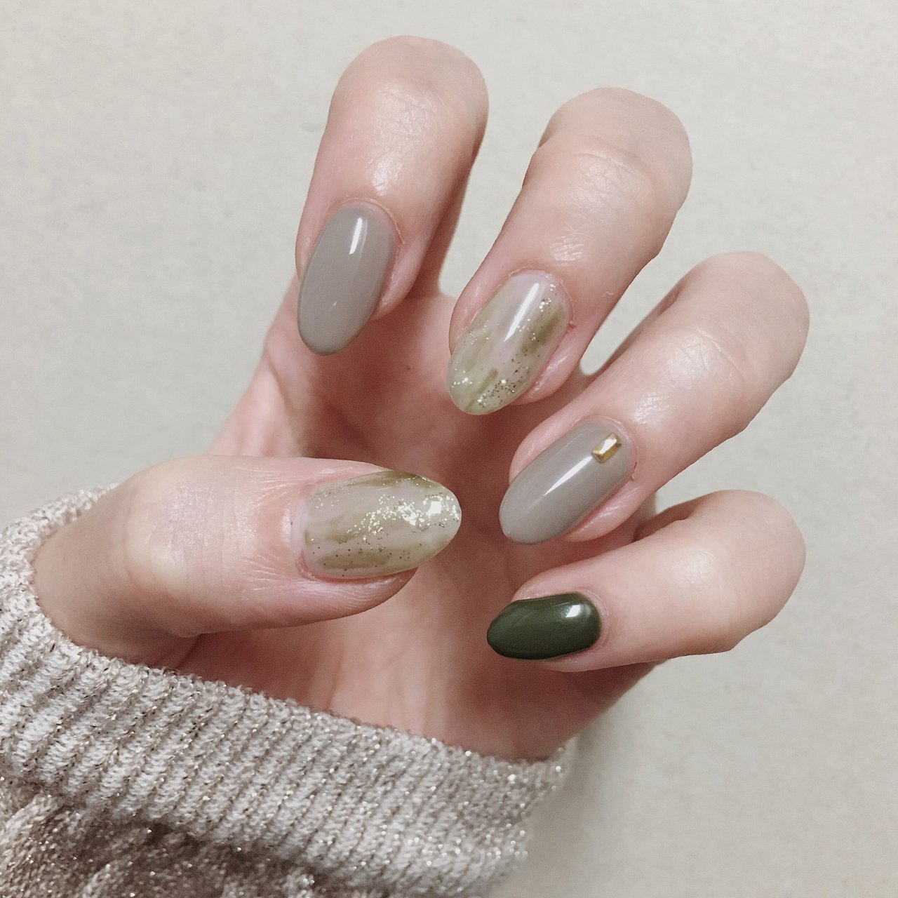 秋 冬 ハンド シンプル ビジュー のネイルデザイン No ネイルブック