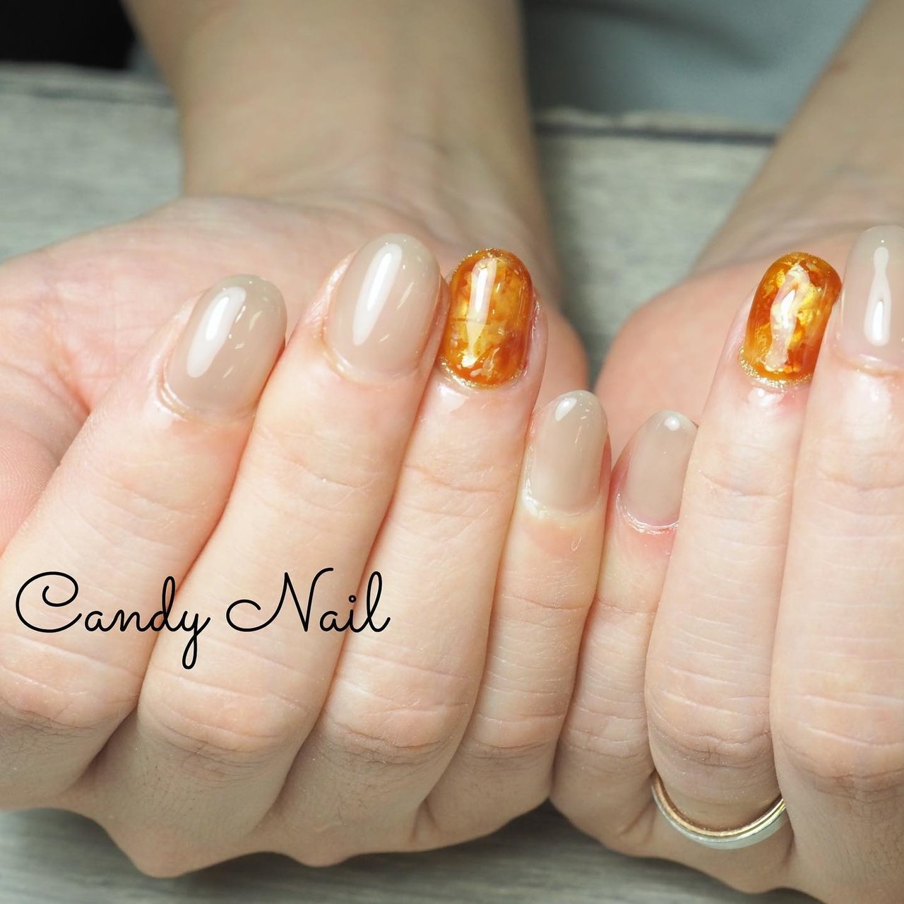 秋 冬 ハンド ワンカラー べっ甲 Candy Nailのネイルデザイン No ネイルブック