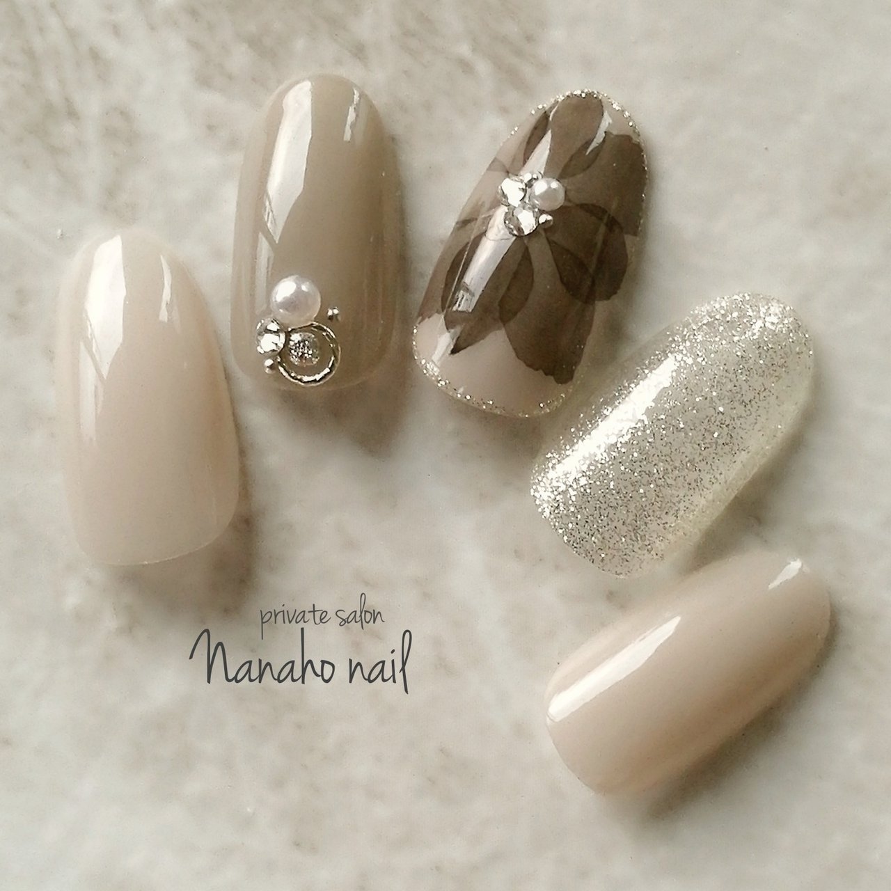 秋 冬 ハンド フラワー たらしこみ Nanaho Nail 大阪府八尾市 のネイルデザイン No ネイルブック