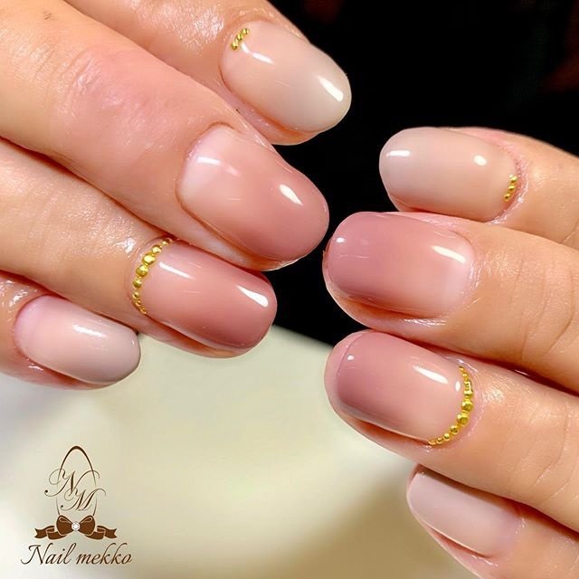 ハンド シンプル グラデーション ピンク グレージュ Nail Mekkoのネイルデザイン No 4694519 ネイルブック