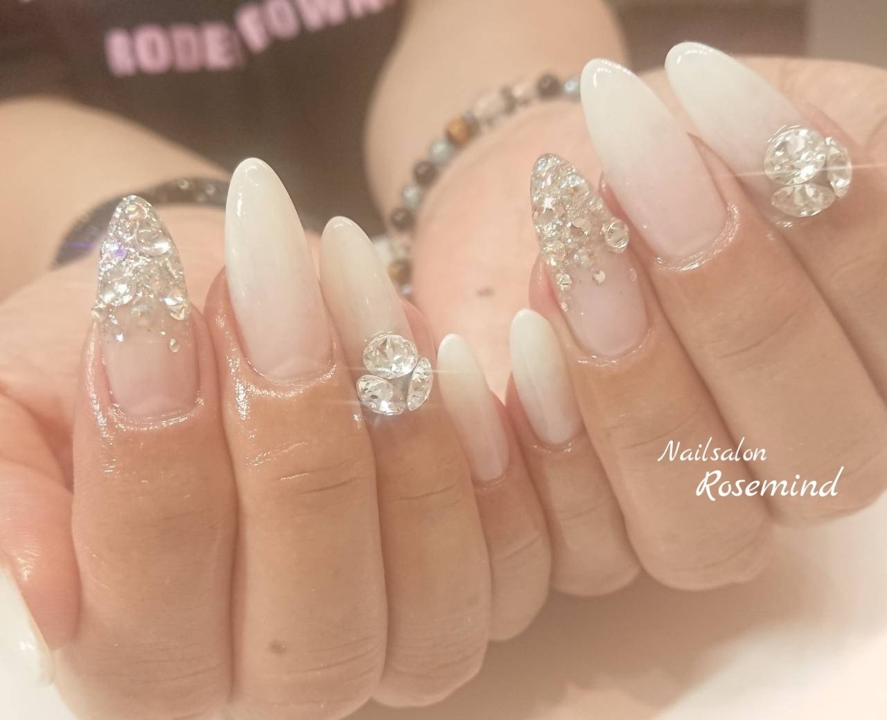 オールシーズン ブライダル パーティー ハンド グラデーション Nail Rosemindのネイルデザイン No ネイルブック