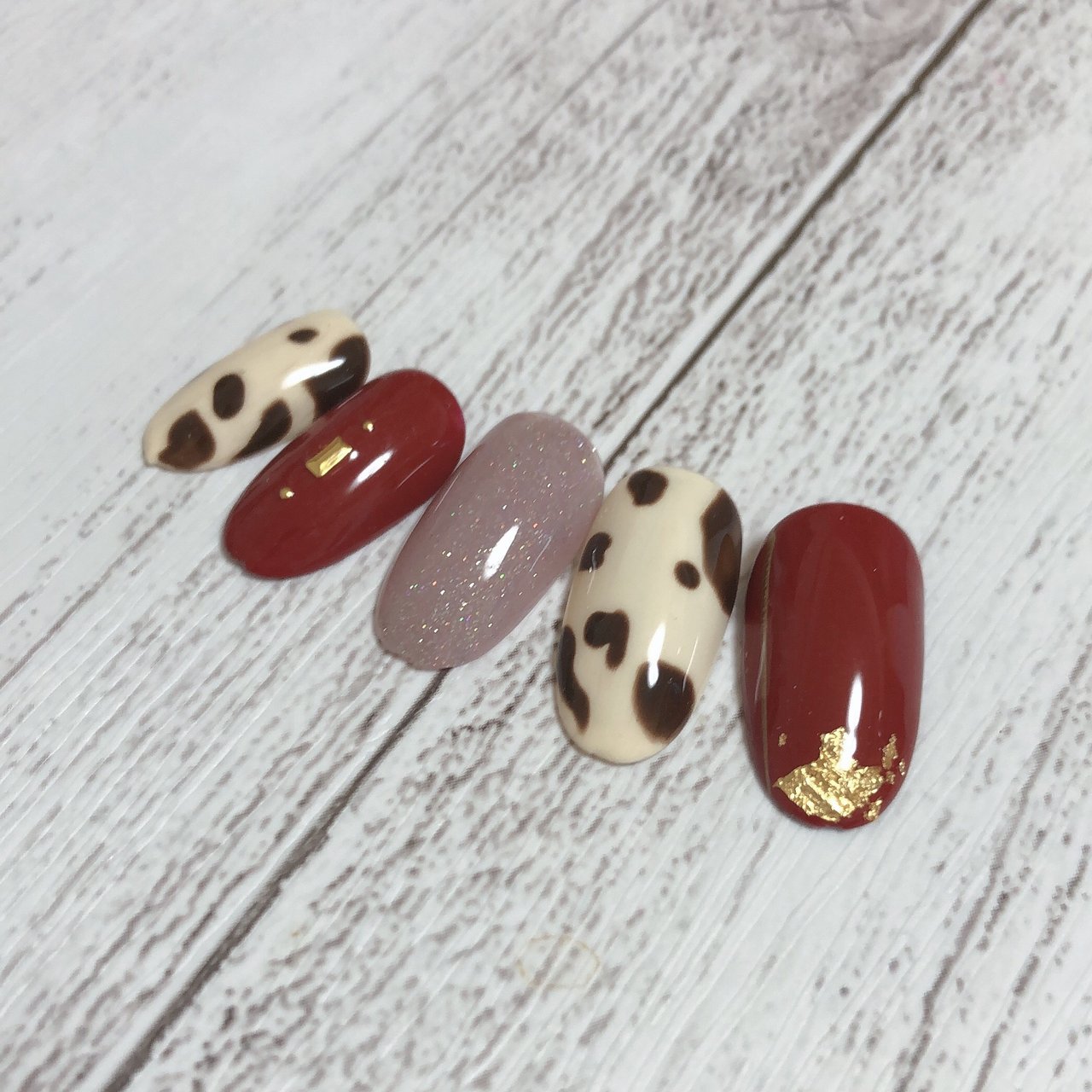 秋 ホワイト ボルドー Nailsalon Mocaのネイルデザイン No ネイルブック