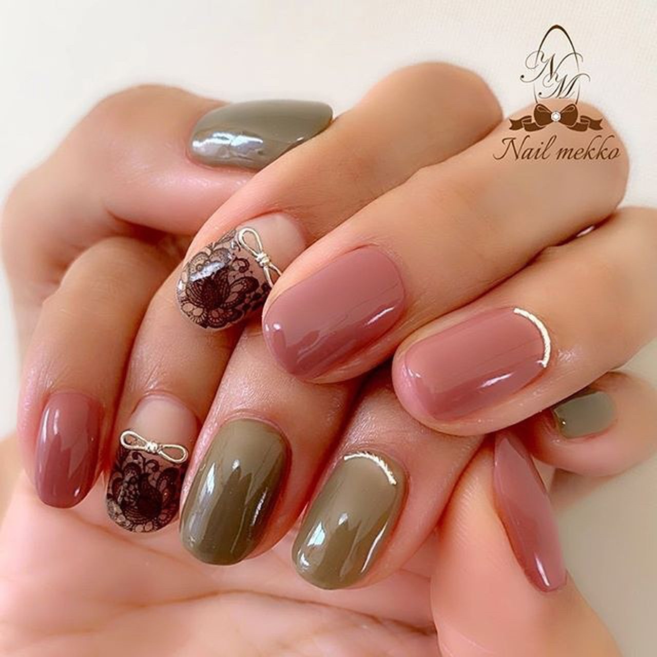 ハンド フレンチ 変形フレンチ フラワー リボン Nail Mekkoのネイルデザイン No ネイルブック