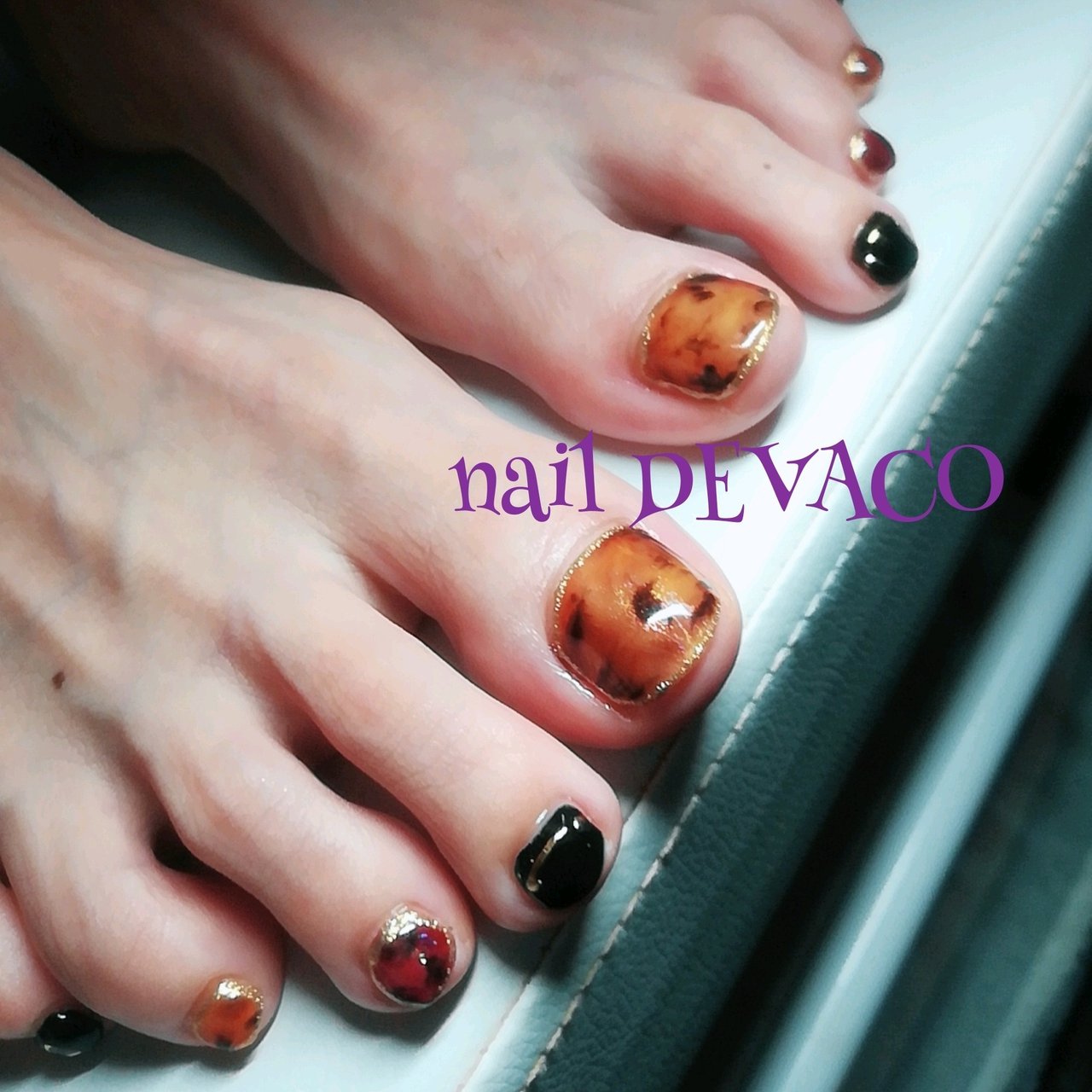 秋 フット べっ甲 ショート ホワイト 999naildevacoのネイルデザイン No ネイルブック