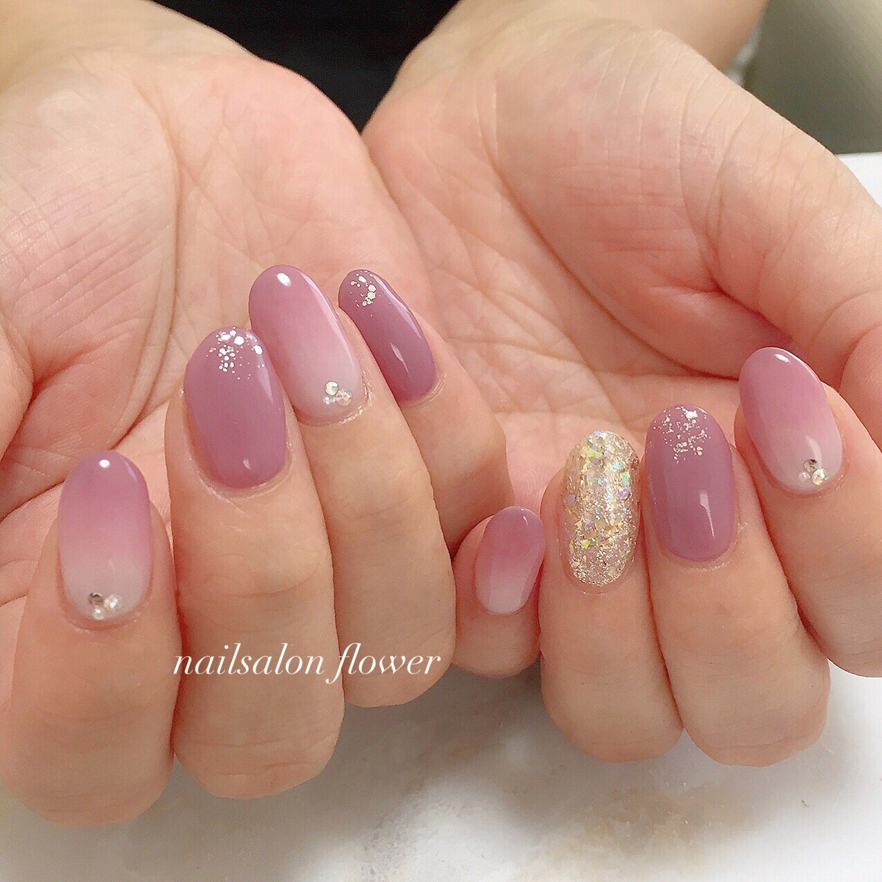 グラデーション ワンカラー ピンク スモーキー Nailsalon Flowerのネイルデザイン No ネイルブック