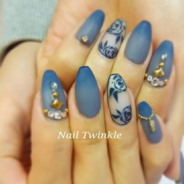 冬 ハンド グラデーション フラワー マット Nail Twinkle のネイルデザイン No ネイルブック