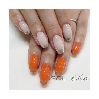 . シアーホワイトとシアーオレンジ💅🧡
.
オレンジ🍊
.
先端はミラーフレンチネイル💅
.
.
.
#マツエク#マツex#まつ毛エクステ#solelbio#sol#elbio山梨#甲府#山梨マツエクサロン#山梨ネイルサロン#山梨眉毛エクステ#ネイルサロン#まつ毛エクステサロン#マツエクデザイン##マツパー#アイラッシュカールおしゃれさんと繋がりたい#nail#ネイル#ジェルネイル#ネイルデザイン#定額ネイル#💅#夏ネイル#ミラーフレンチネイル#人気#トリネ#trina#おすすめ#ホットペッパーから予約出来ます#ホットペッパー #オールシーズン #ハンド #フレンチ #ミラー #ロング #ホワイト #オレンジ #メタリック #ジェルネイル #お客様 #SOL elbio #ネイルブック