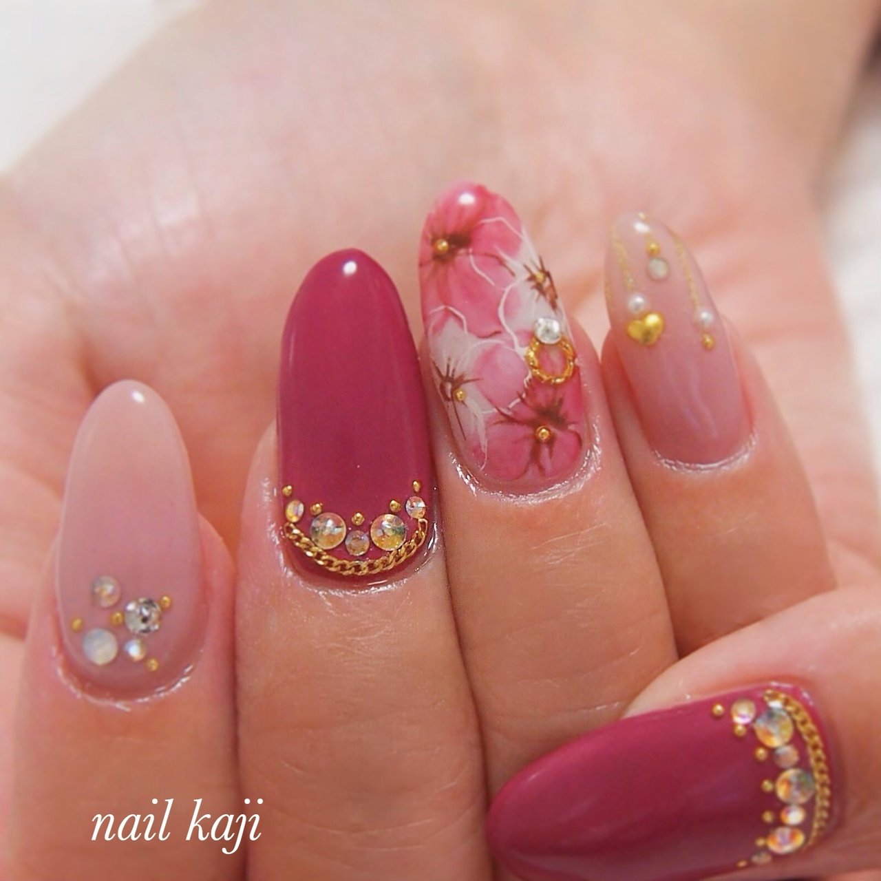 秋 冬 ハンド フラワー ピンク Nail Kajiのネイルデザイン No ネイルブック