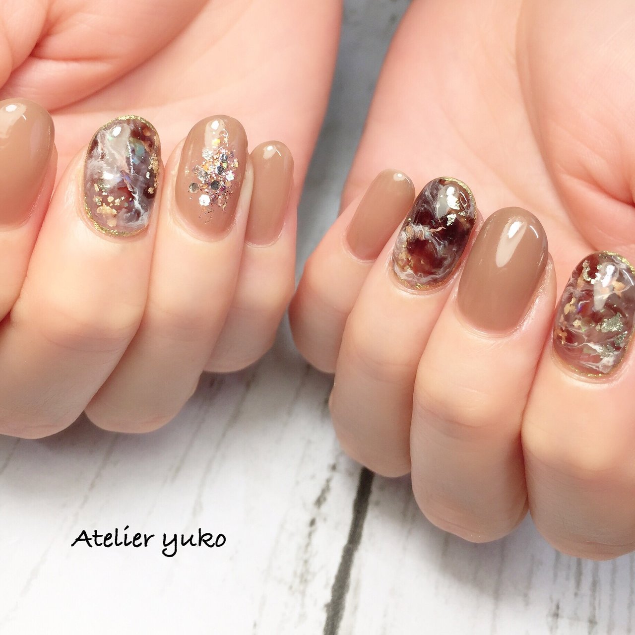 秋 冬 ハンド ホログラム ワンカラー Atelier Yukoのネイルデザイン No ネイルブック