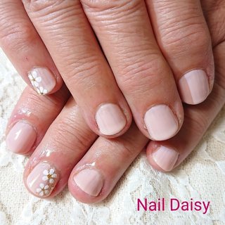 人気順 マニキュアカラーリングのネイルデザイン ネイルブック