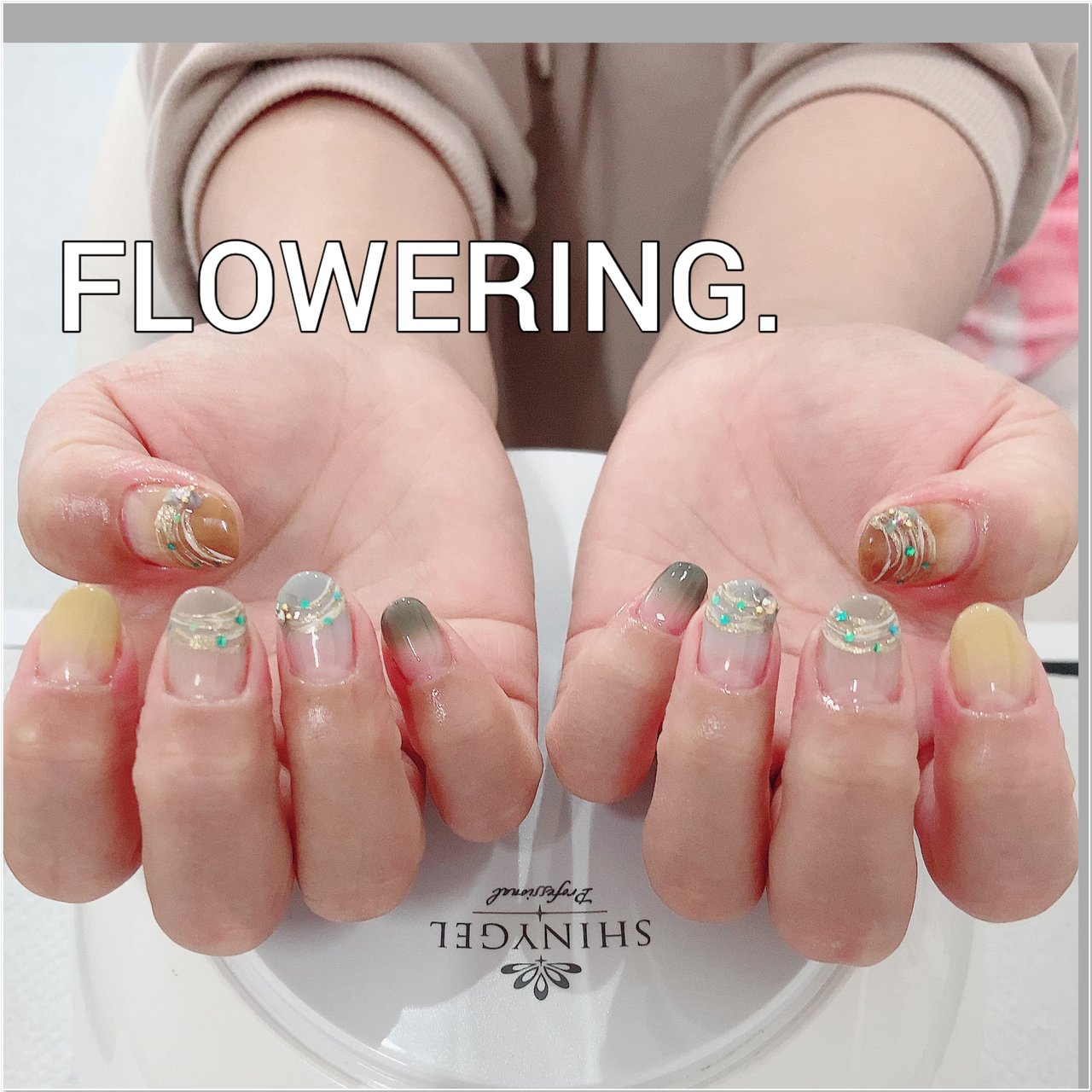 ハンド グラデーション イエロー グリーン グレージュ Amiのネイルデザイン No ネイルブック