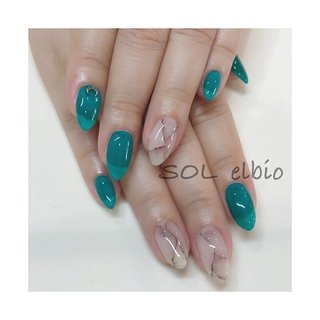 . シアーなエメラルドグリーン
で涼しげ💅🏝
.
.
.
#マツエク#マツex#まつ毛エクステ#solelbio#sol#elbio山梨#甲府#山梨マツエクサロン#山梨ネイルサロン#山梨眉毛エクステ#ネイルサロン#まつ毛エクステサロン#マツエクデザイン##マツパー#アイラッシュカールおしゃれさんと繋がりたい#nail#ネイル#ジェルネイル#ネイルデザイン#定額ネイル#💅#シアーネイル#エメラルドグリーンネイル#夏ネイル#人気#トリネ#trina#おすすめ#ホットペッパーから予約出来ます#ホットペッパー #夏 #ハンド #シンプル #シースルー #大理石 #ロング #ホワイト #ブルー #ジェルネイル #お客様 #SOL elbio #ネイルブック