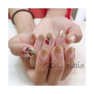 . 高校生のお客様❤︎
.
さくらんぼ🍒と可愛いオーダー
いただきました🥰
.
ありがとうございました❤︎
.
.
.
#マツエク#マツex#まつ毛エクステ#solelbio#sol#elbio山梨#甲府#山梨マツエクサロン#山梨ネイルサロン#山梨眉毛エクステ#ネイルサロン#まつ毛エクステサロン#マツエクデザイン##マツパー#アイラッシュカールおしゃれさんと繋がりたい#nail#ネイル#ジェルネイル#ネイルデザイン#定額ネイル#💅#ラメグラデーション#さくらんぼネイル#夏ネイル#人気#トリネ#trina#おすすめ#ホットペッパーから予約出来ます#ホットペッパー #オールシーズン #ハンド #グラデーション #ラメ #フルーツ #ミディアム #ゴールド #ジェルネイル #お客様 #SOL elbio #ネイルブック