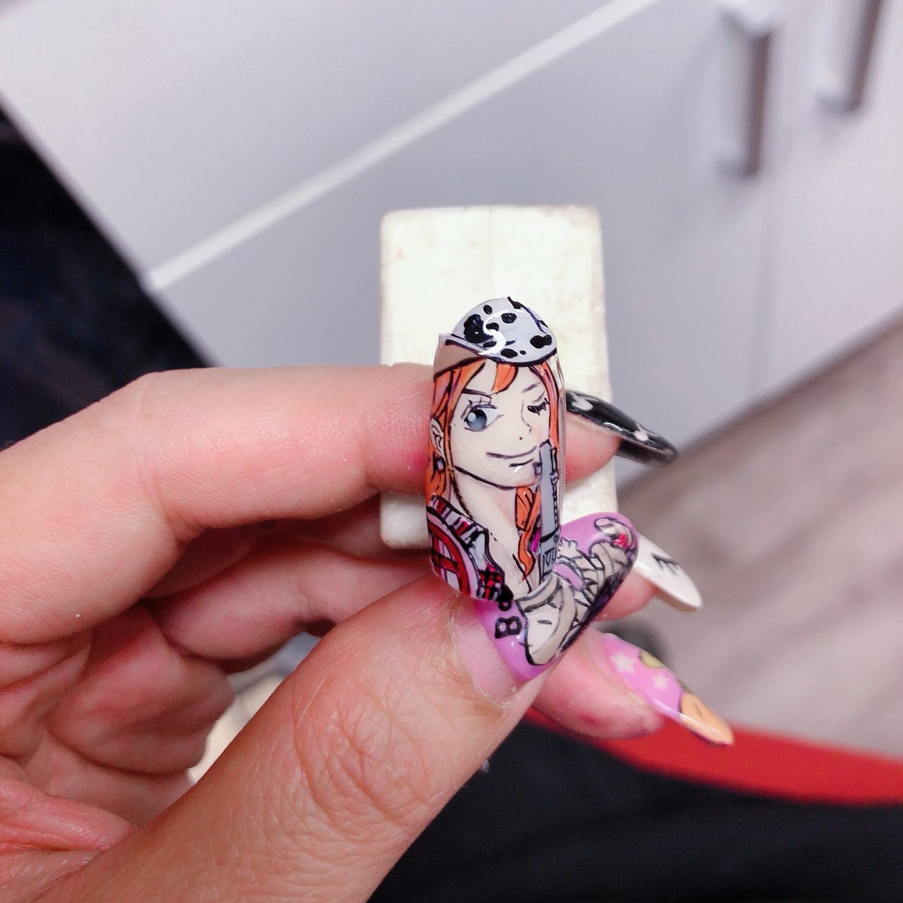 ハンド 痛ネイル キャラクター ジェルネイル ネイルチップ Nailist Minaのネイルデザイン No ネイルブック