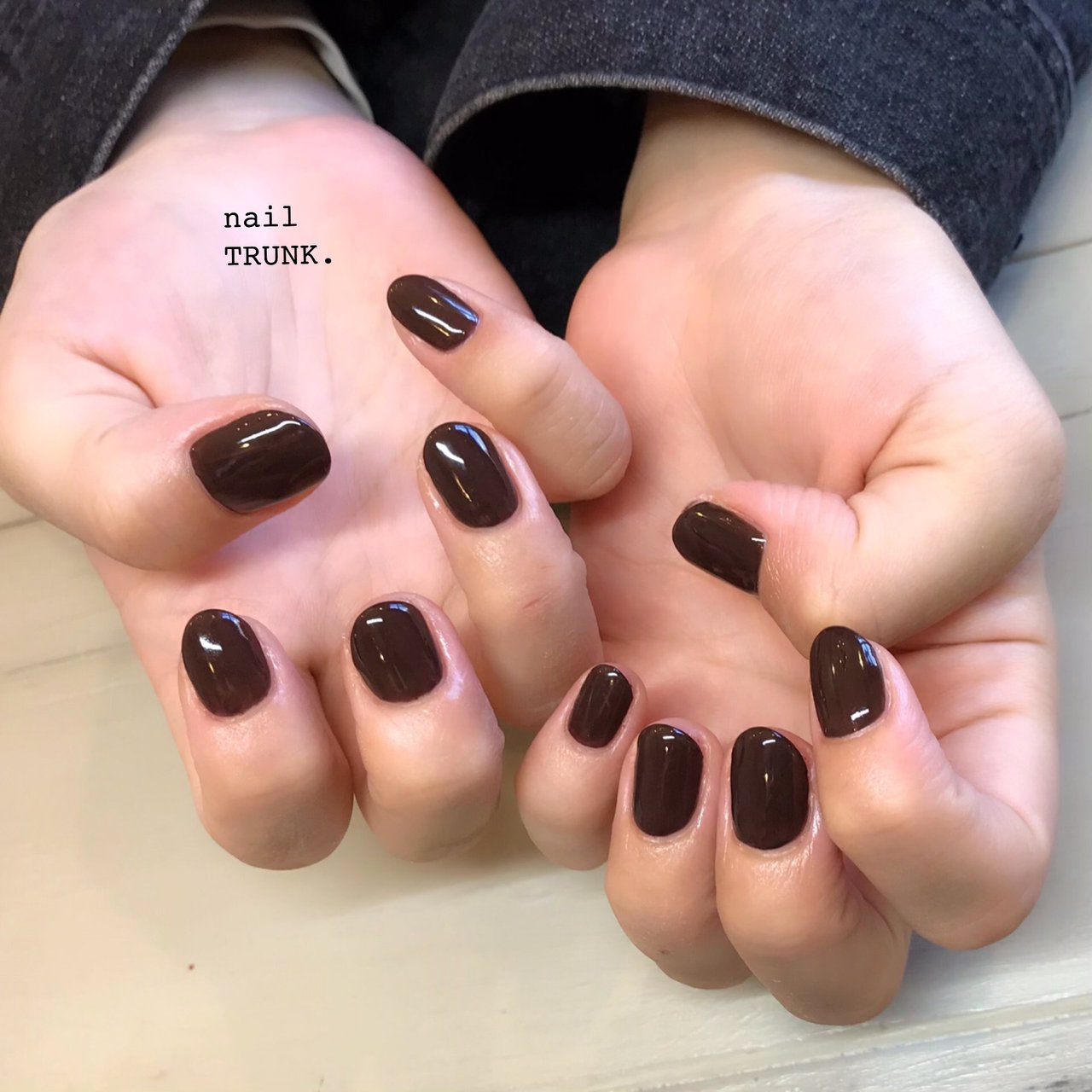 秋 ハンド ワンカラー ブラウン ジェルネイル Nail Trunkのネイルデザイン No ネイルブック