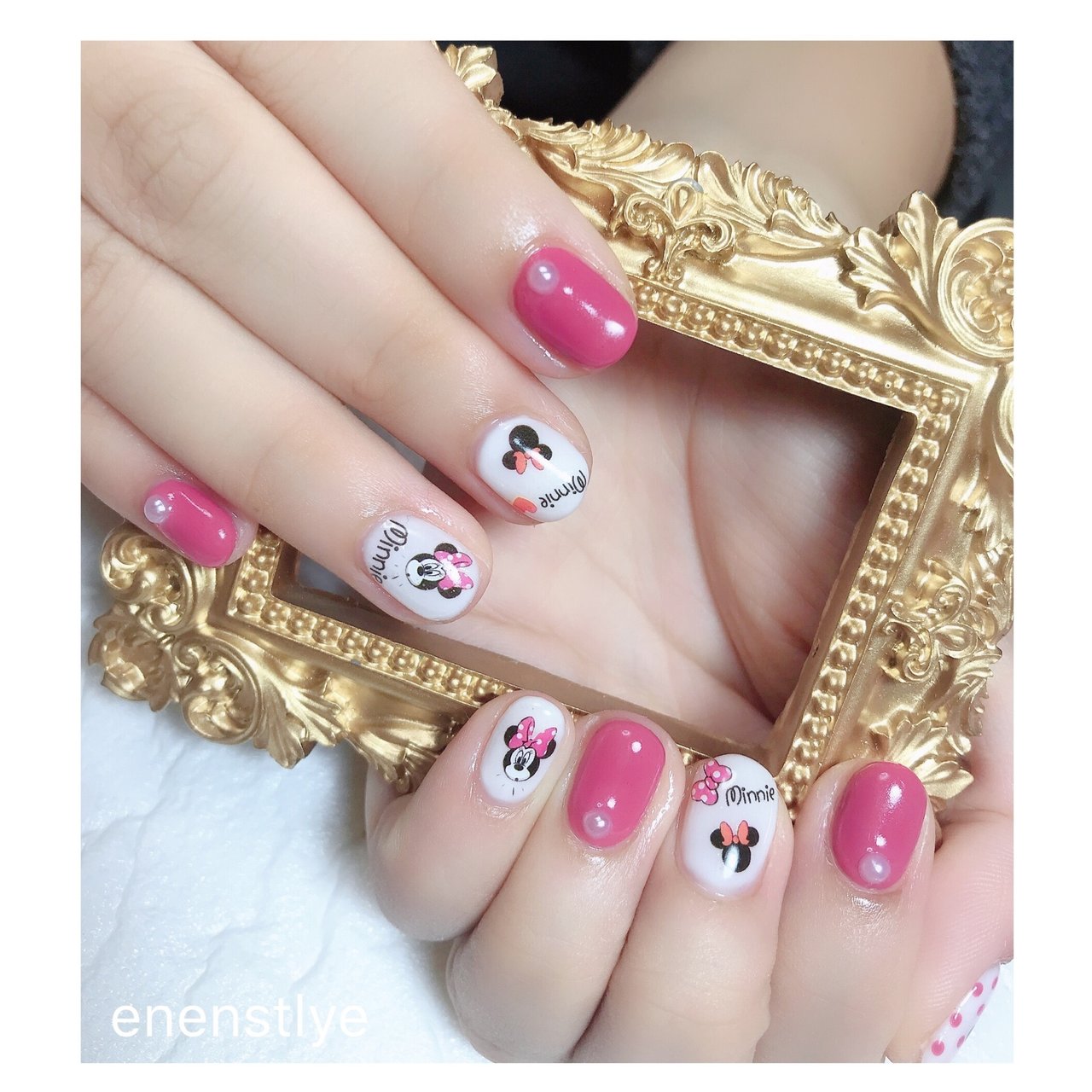 クリスマス パーティー デート 女子会 ハンド Enenstyle Porcelarts Nail Salonのネイルデザイン No ネイルブック