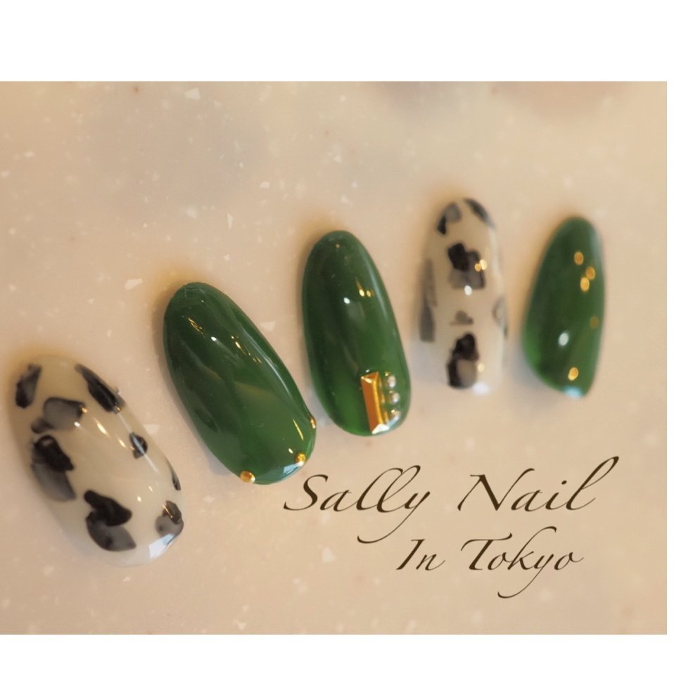 秋 冬 ハンド シンプル べっ甲 Sally Nailのネイルデザイン No ネイルブック