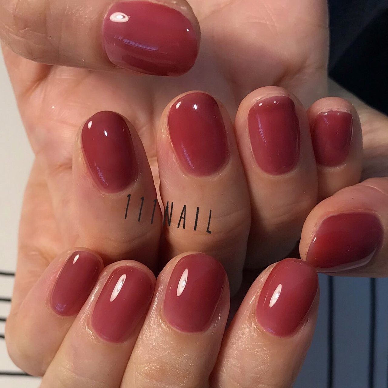シンプル/ワンカラー/ショート/ボルドー - 111NAILのネイルデザイン[No 