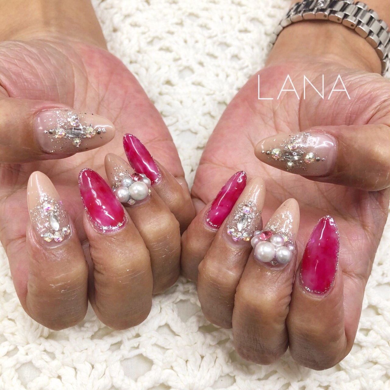 スーパーロング ベージュ レッド シルバー お客様 Lana Nailのネイルデザイン No ネイルブック