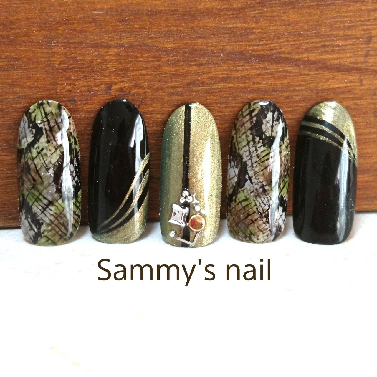 秋 冬 パーティー 女子会 ハンド Sammy S Nailのネイルデザイン No ネイルブック