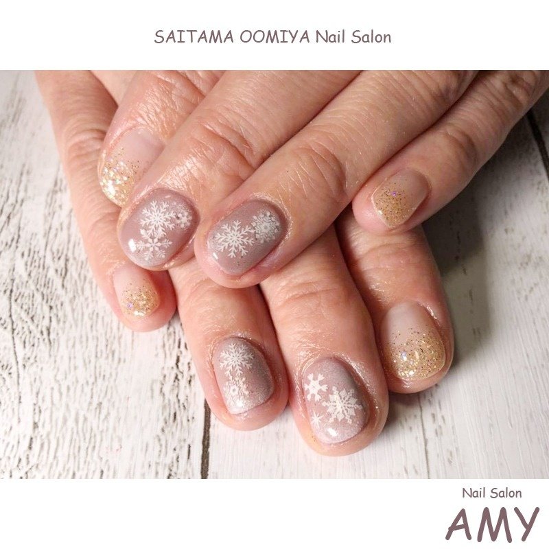 冬 オールシーズン クリスマス ハンド ラメ Nail Salon Amy 大宮店のネイルデザイン No ネイルブック