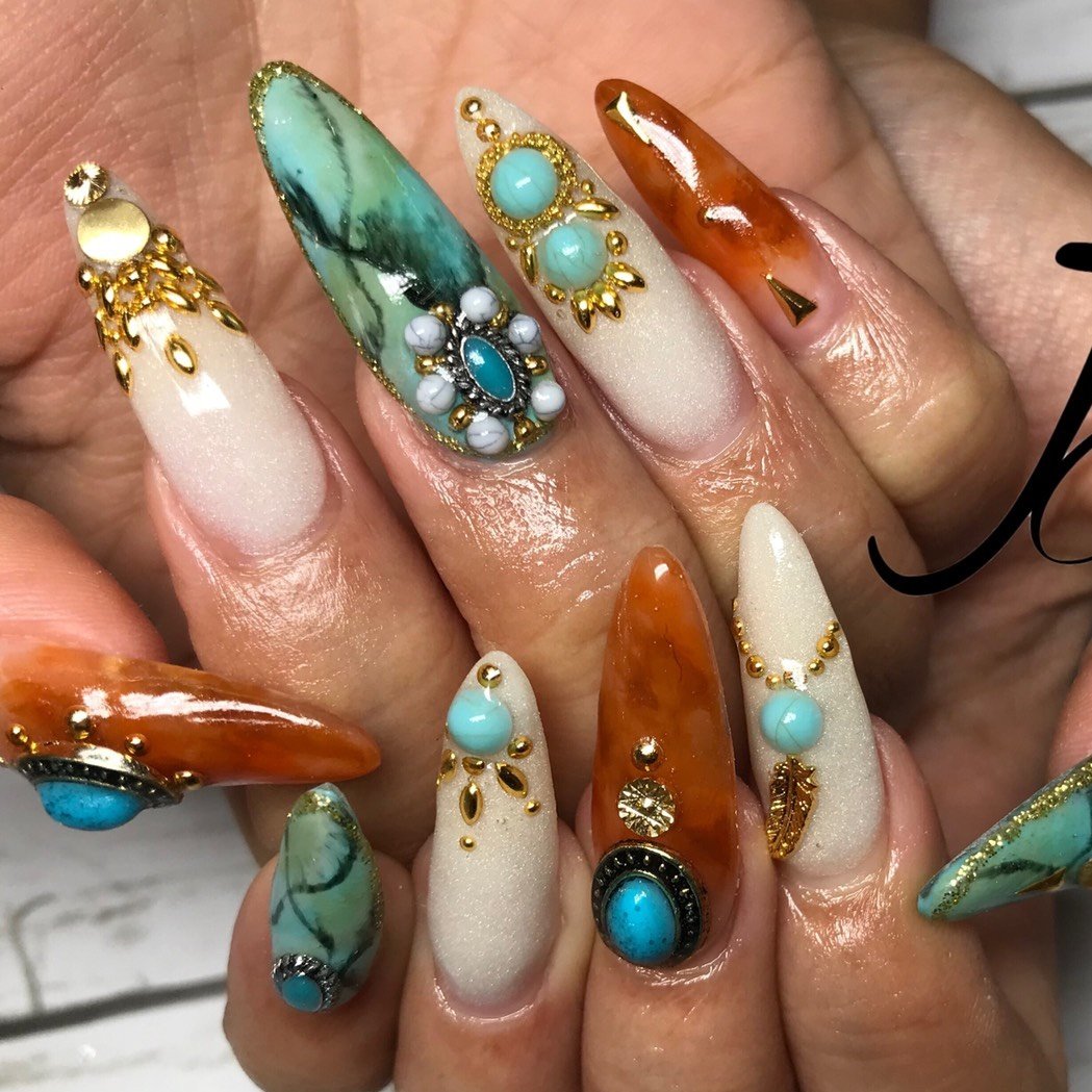 秋 ハンド ビジュー エスニック ボヘミアン Felicenail のネイルデザイン No ネイルブック