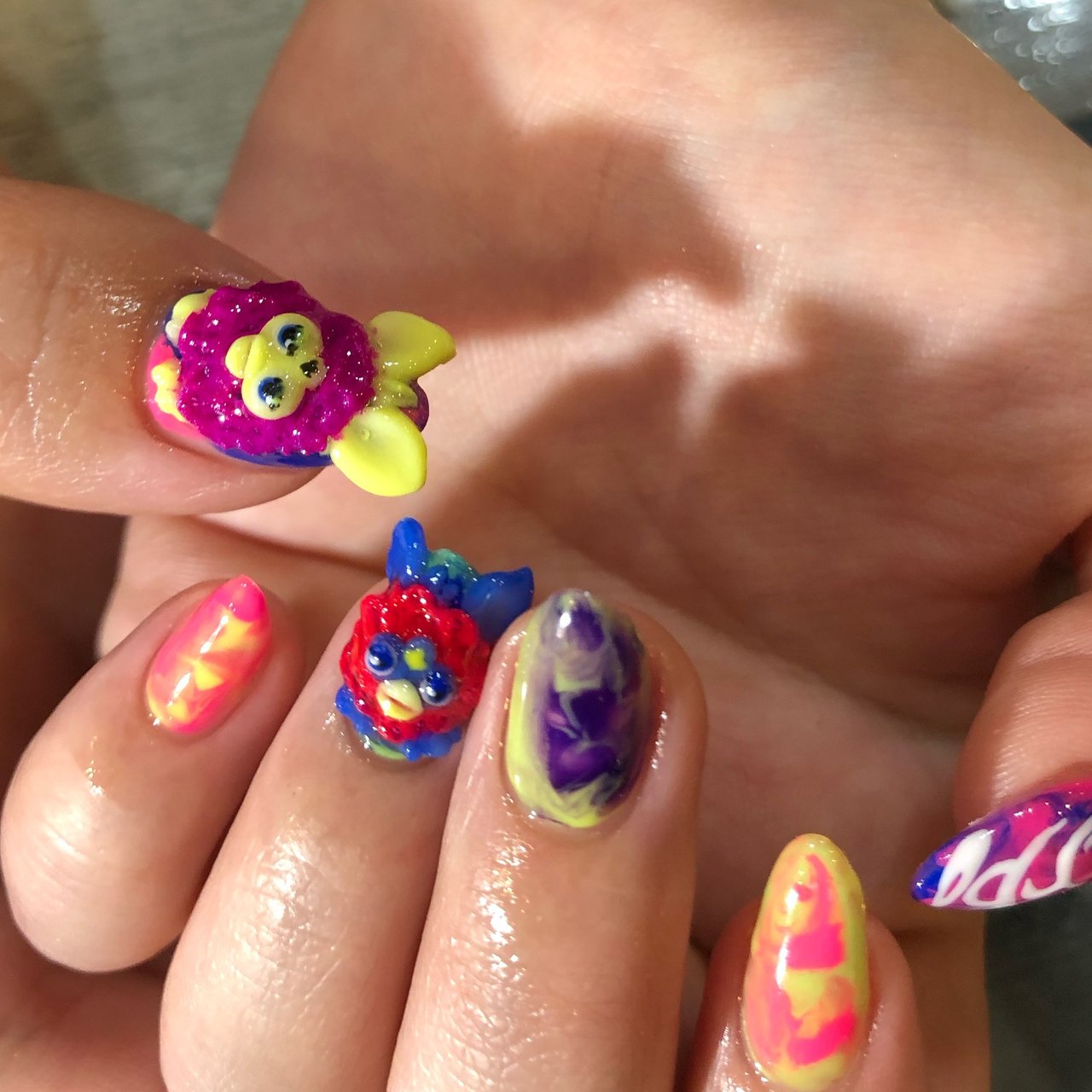 ハンド キャラクター ミディアム ネオンカラー ジェル 宮城県 石巻 ロージーネイル Rosy Nail Pupuu Rosyのネイル デザイン No ネイルブック