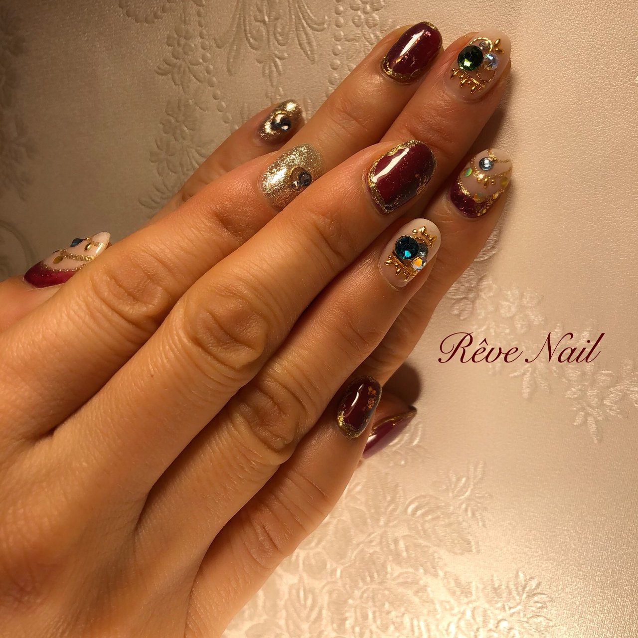 夏 冬 パーティー ハンド ビジュー Reve Nailのネイルデザイン No ネイルブック