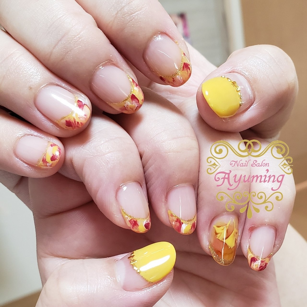 秋 冬 オフィス フレンチ フラワー Ayumingnailのネイルデザイン No ネイルブック