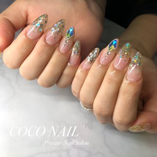 ハンド フレンチ グラデーション ラメ ミディアム Coco Nailのネイルデザイン No ネイルブック