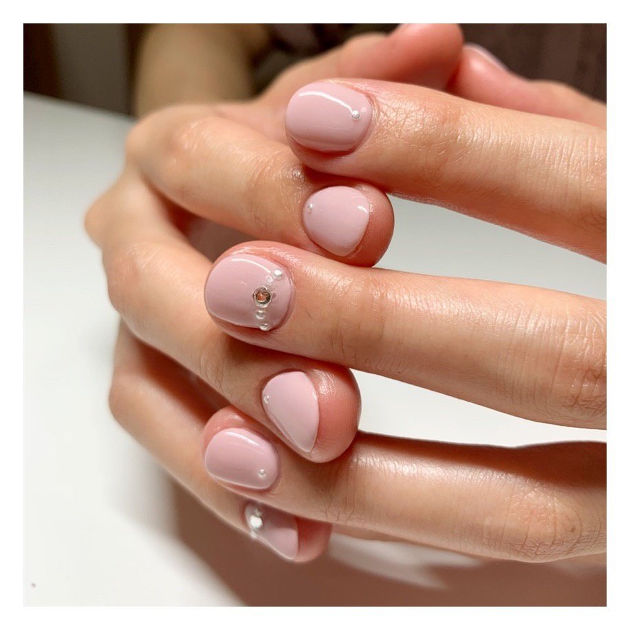 ブライダル ハンド シンプル ビジュー ショート Private Nail Salon Cheer Rie チアリー のネイル デザイン No ネイルブック