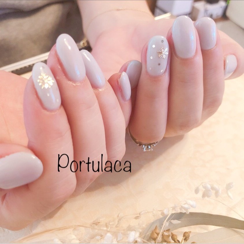 ワンカラー 雪の結晶 水色 スモーキー ジェル 愛能知加子 Portulacaのネイルデザイン No ネイルブック